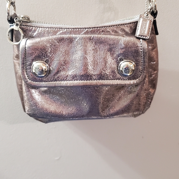 Coach Metallic Pewter/pink Small Crossbody Bag With Snap Pocket On Outside. - Picture 3 of 9